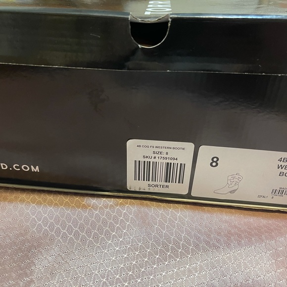 Light Brown Western Boots by Torrid, Size 8WW - Picture 6 of 6